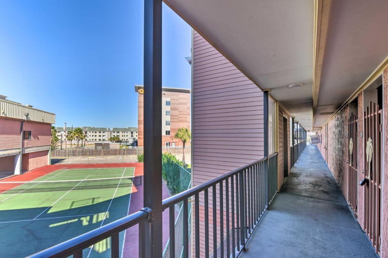 Coastal Galveston Condo Walk To Shoreline! Kültér fotó